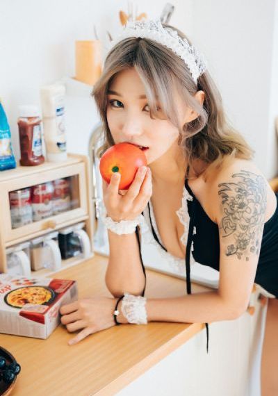 《同居:朋友的女朋友》在线观看_BD英语高清在线